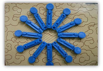 LANCETTE PUNGIDITO WELLION LANCET GAUGE 28 25 PEZZI - Farmapre
