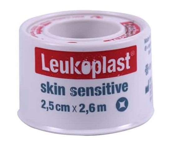 LEUKOPLAST SKIN SENSITIVE CEROTTO SU ROCCHETTO CON MASSA ADESIVA IN SILICONE M2,6 X 2,5CM 1 PEZZO - Farmapre